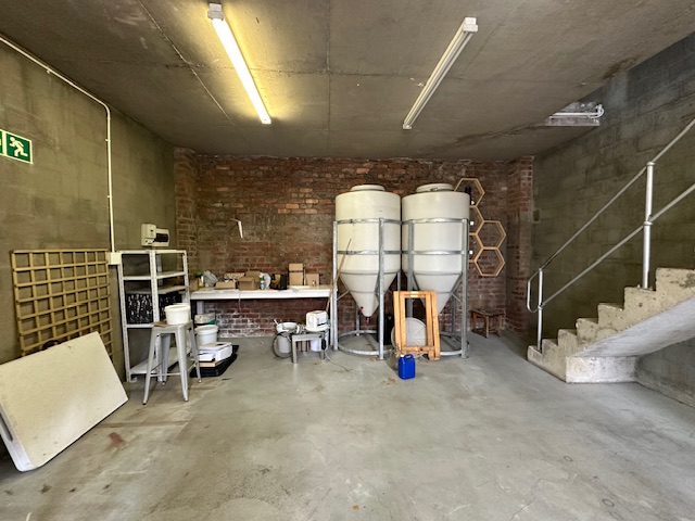 To Let commercial Property for Rent in Maitland Western Cape